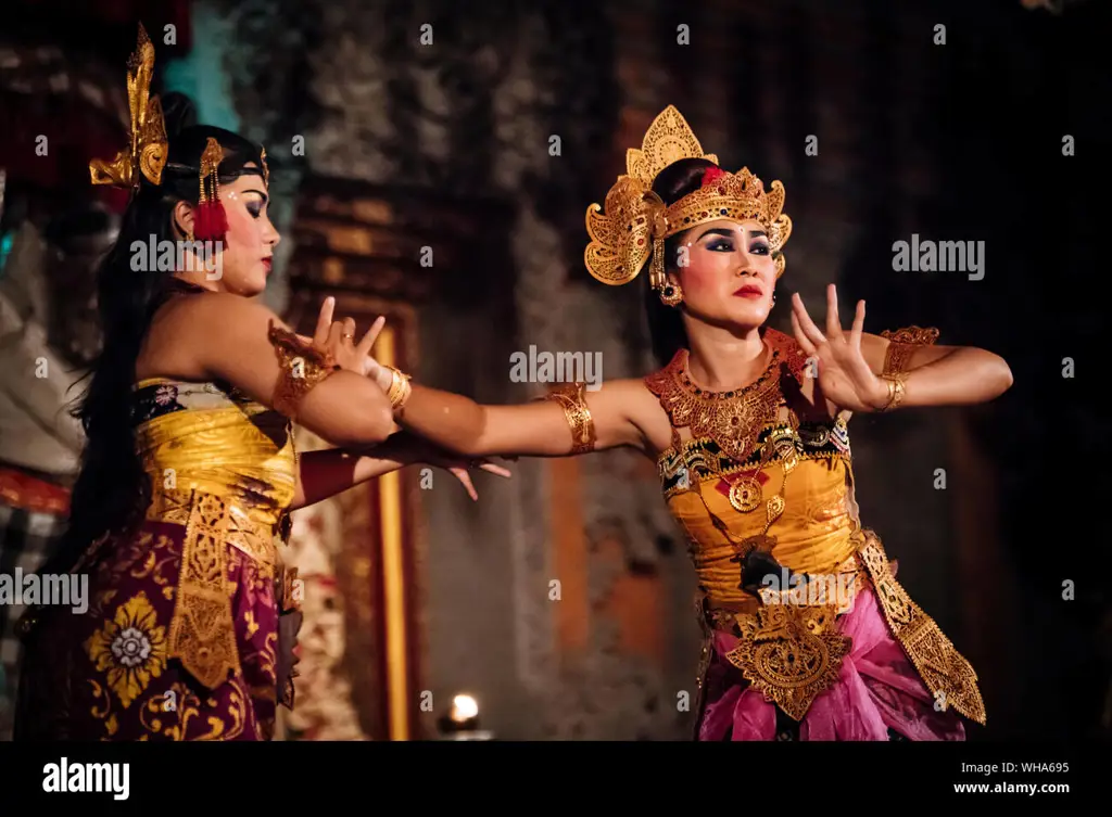 Pertunjukan Tari Tradisional Bali