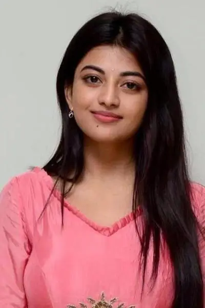 Foto para pemain Anandhi