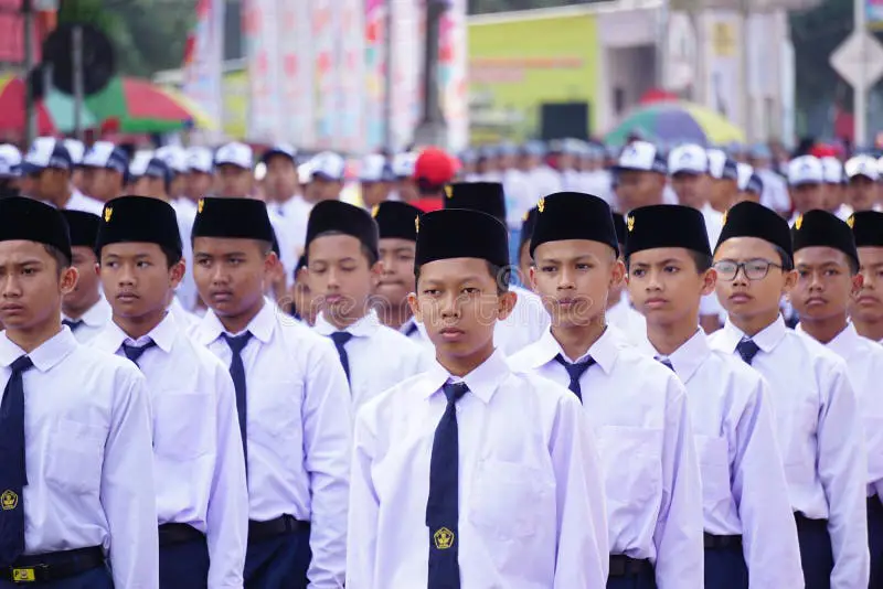 Adegan dalam film yang menampilkan para siswa SMA