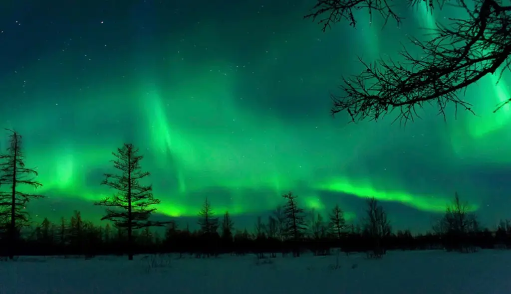 Aurora Borealis yang menakjubkan